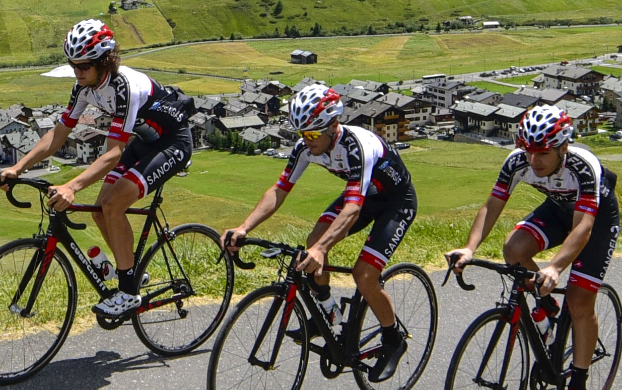 FLY CYCLING TEAM
