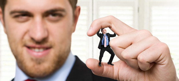 LA VIOLENZA SUI LAVORATORI AD OPERA DI TERZI